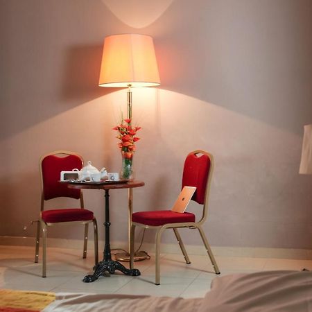 Hotel Cesare 14 Naples Luaran gambar